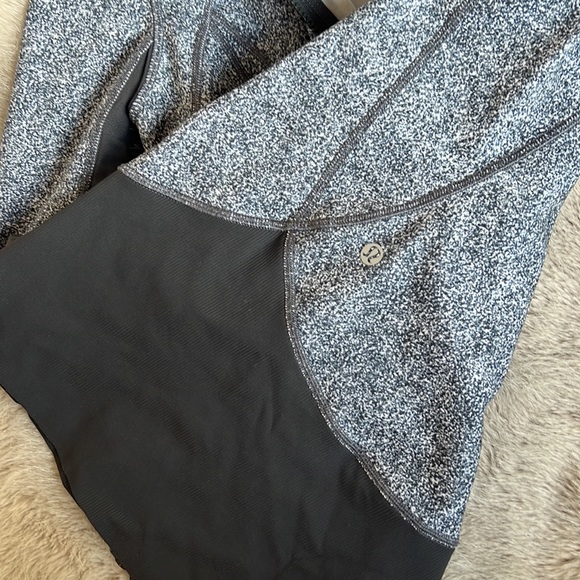 🖤Lululemon jacket🖤 - Picture 9 of 11